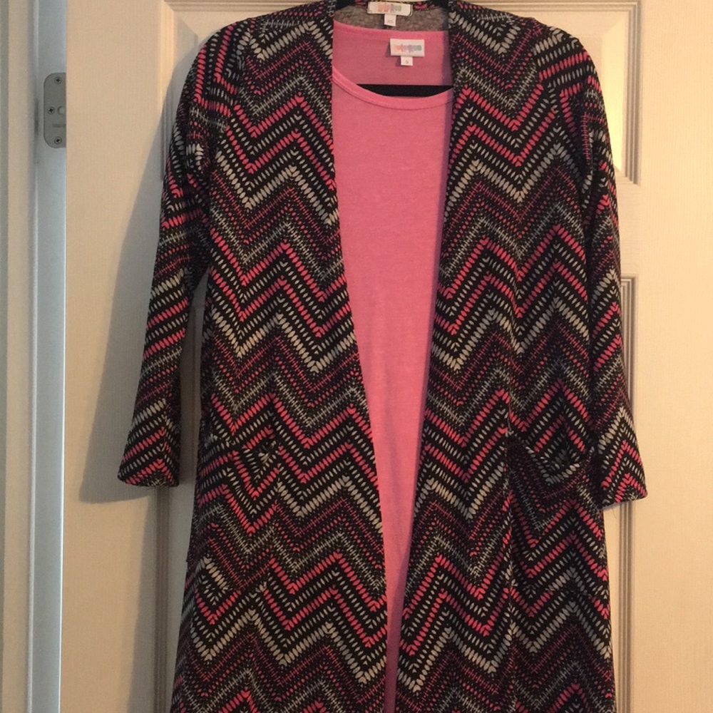 Awesome pink, gray, and black dress with duster!